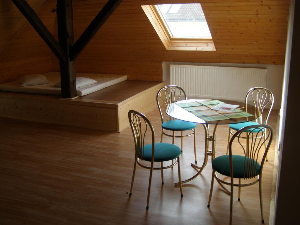 Penzion U Slunce Jaromer Room photo